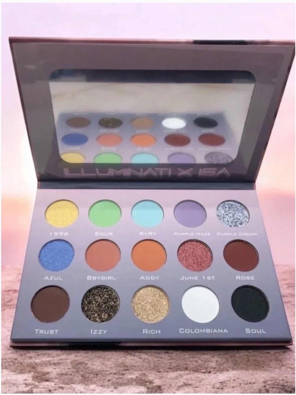 New ILLUMINATI X ISA GLAM PALETTE